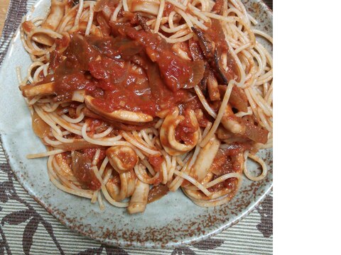 イカとイタリアントマトのスパゲティー